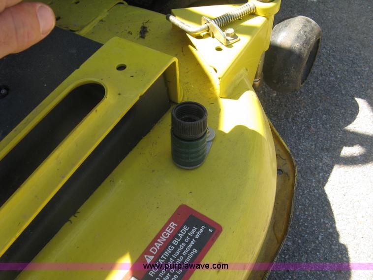 image for item H8570 2010 John Deere 2305HST MFWD utility tractor