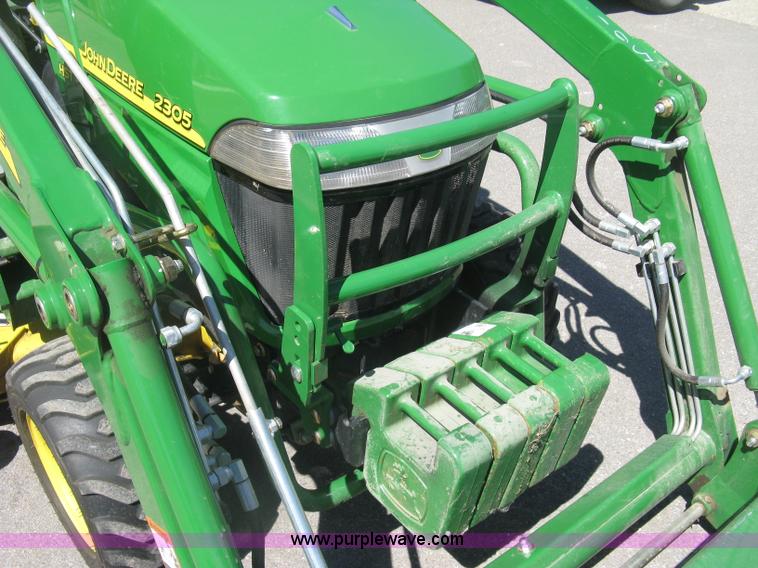 image for item H8570 2010 John Deere 2305HST MFWD utility tractor