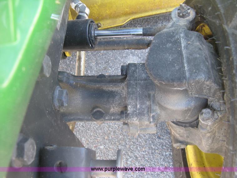 image for item H8570 2010 John Deere 2305HST MFWD utility tractor