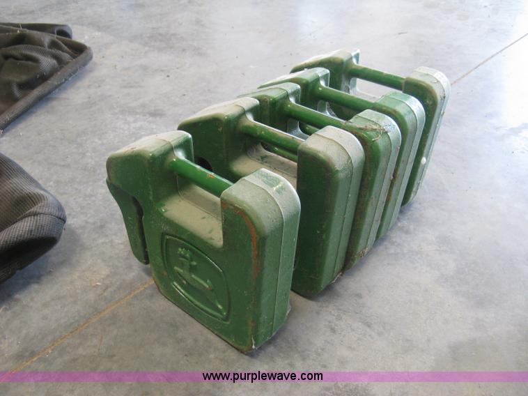 image for item H8570 2010 John Deere 2305HST MFWD utility tractor