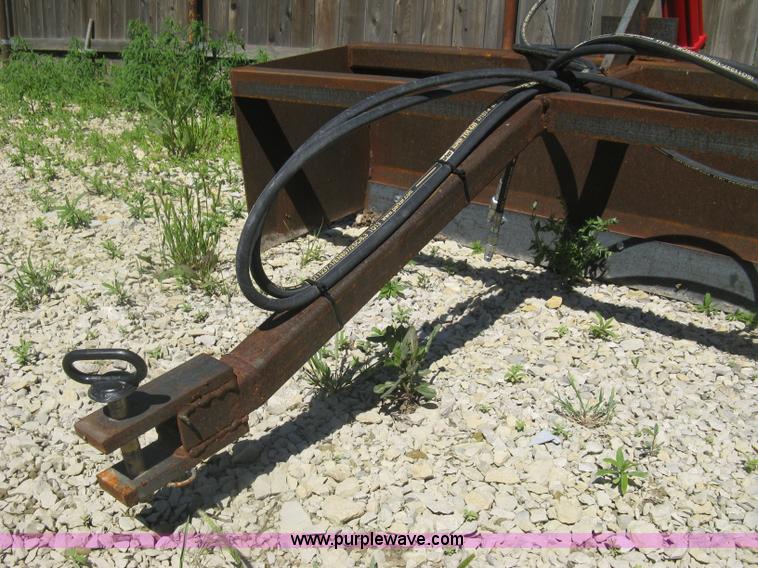 image for item H8570 2010 John Deere 2305HST MFWD utility tractor