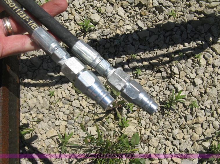 image for item H8570 2010 John Deere 2305HST MFWD utility tractor