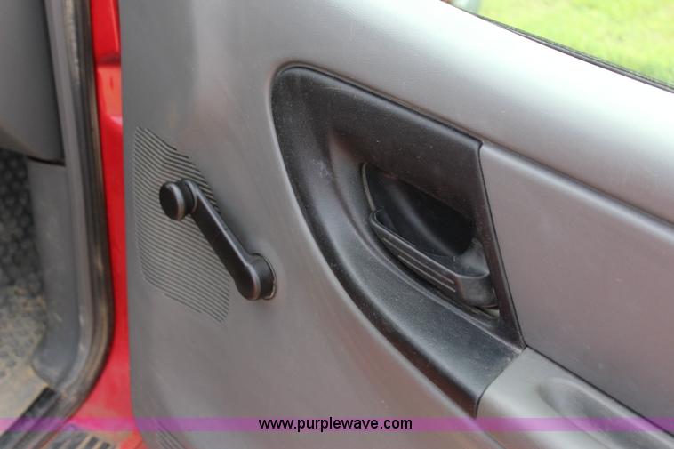 image for item I1664 2010 Ford Ranger pickup truck