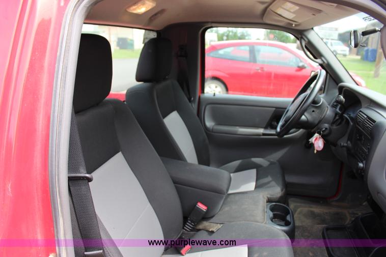 image for item I1664 2010 Ford Ranger pickup truck