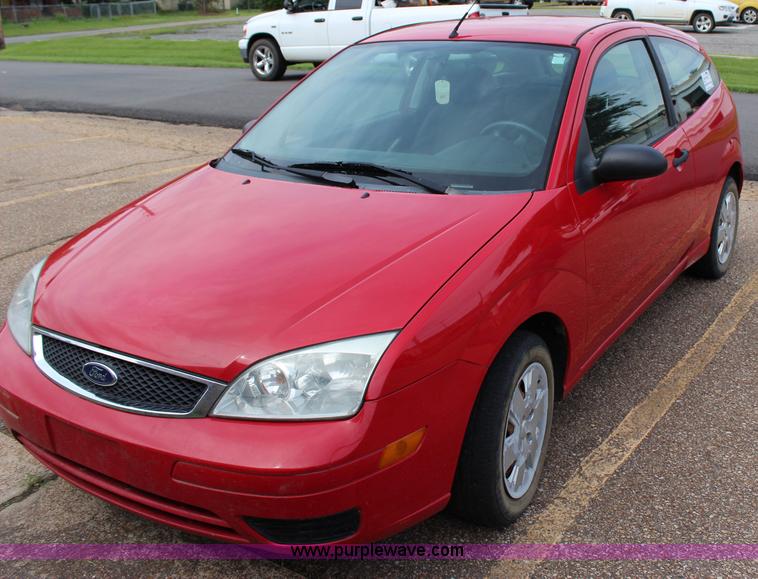 image for item I1665 2007 Ford Focus