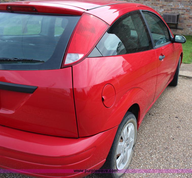 image for item I1665 2007 Ford Focus