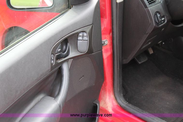 image for item I1665 2007 Ford Focus