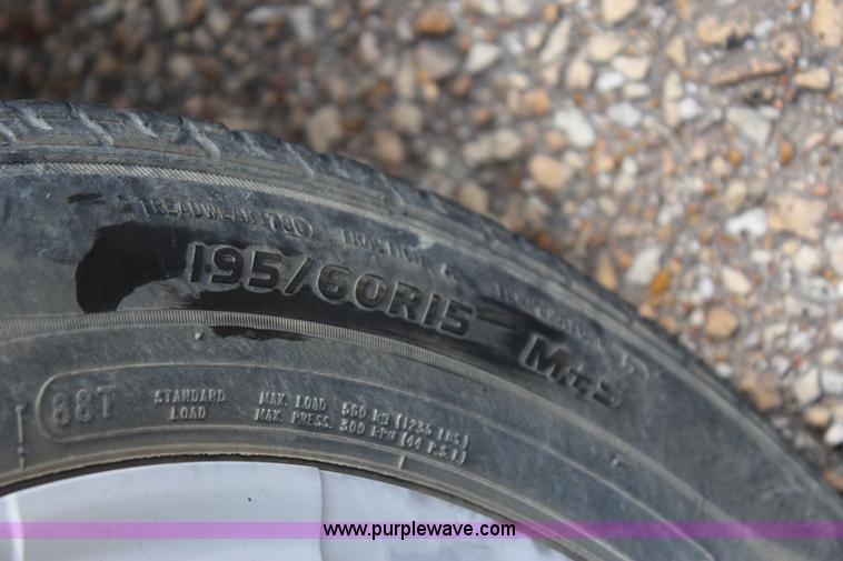 image for item I1665 2007 Ford Focus