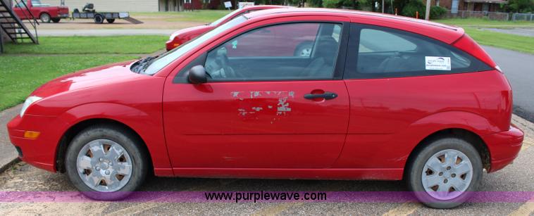 image for item I1666 2007 Ford Focus ZX3 SE