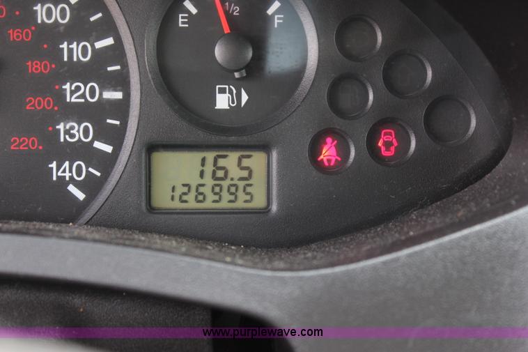 image for item I1666 2007 Ford Focus ZX3 SE