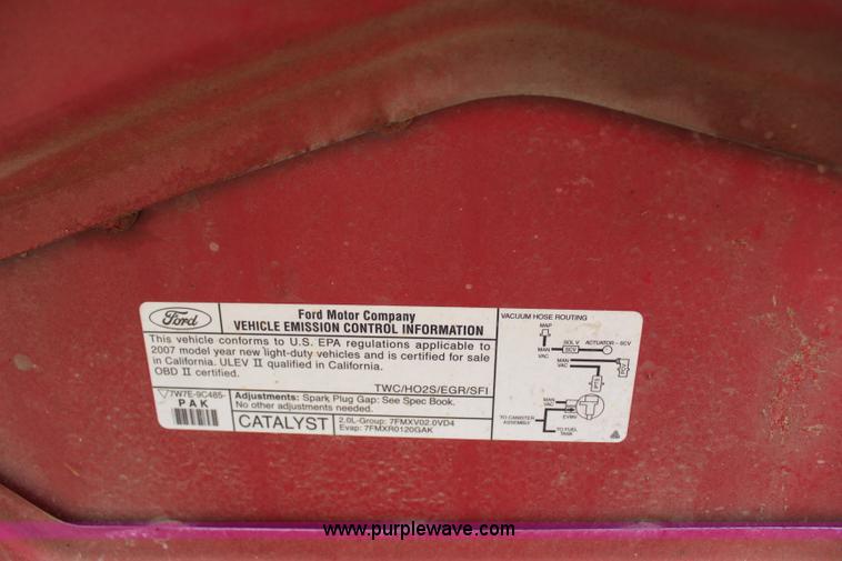 image for item I1666 2007 Ford Focus ZX3 SE