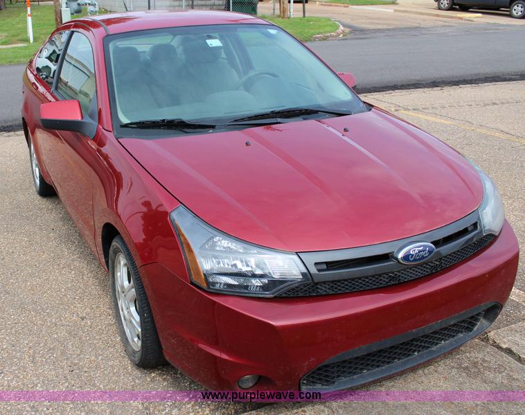 image for item I1667 2010 Ford Focus SE