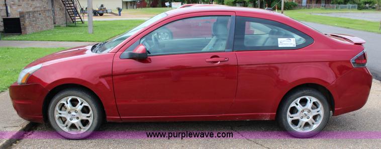 image for item I1667 2010 Ford Focus SE