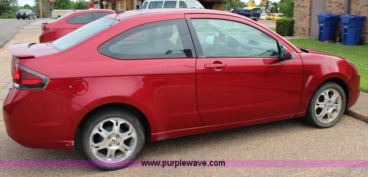 image for item I1667 2010 Ford Focus SE