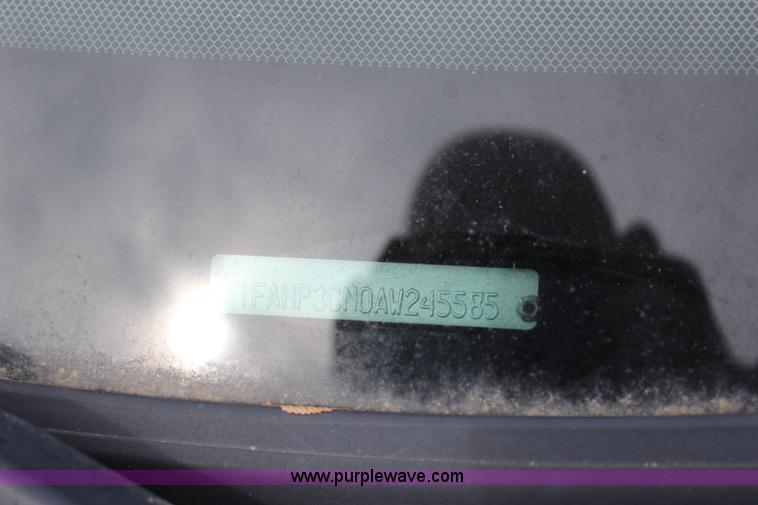 image for item I1667 2010 Ford Focus SE