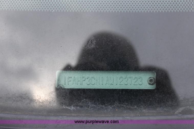 image for item I1668 2010 Ford Focus SE