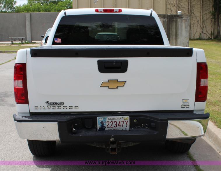 image for item I1699 2008 Chevrolet Silverado 1500 pickup truck