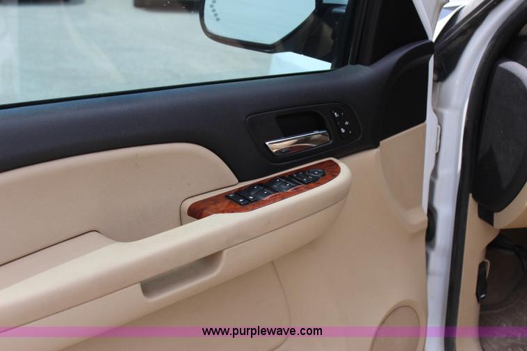 image for item I1699 2008 Chevrolet Silverado 1500 pickup truck