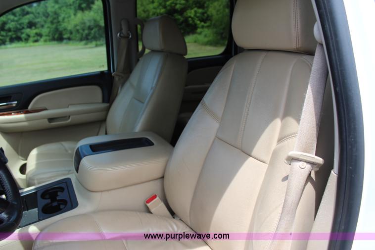 image for item I1699 2008 Chevrolet Silverado 1500 pickup truck