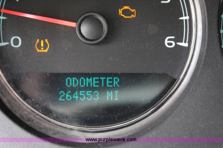 image for item I1699 2008 Chevrolet Silverado 1500 pickup truck