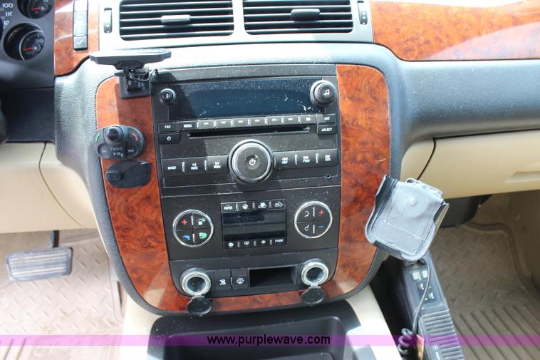 image for item I1699 2008 Chevrolet Silverado 1500 pickup truck