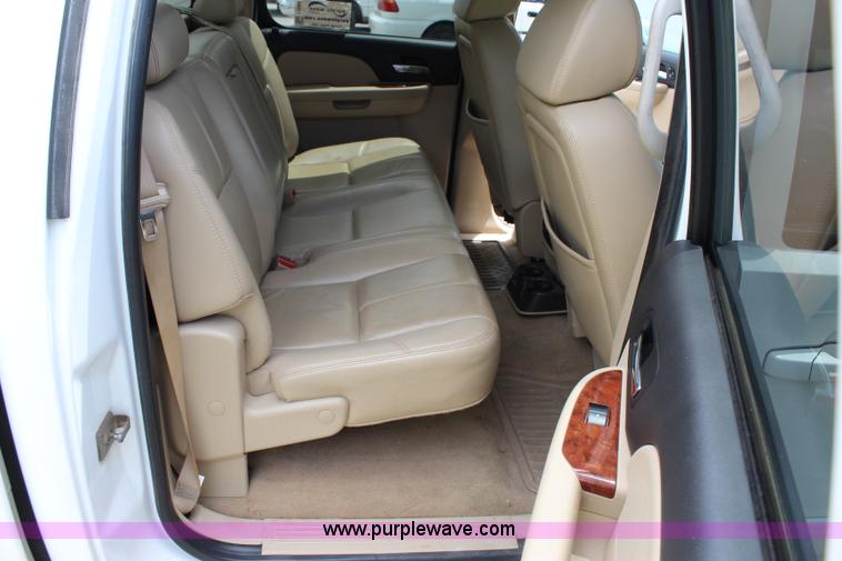 image for item I1699 2008 Chevrolet Silverado 1500 pickup truck