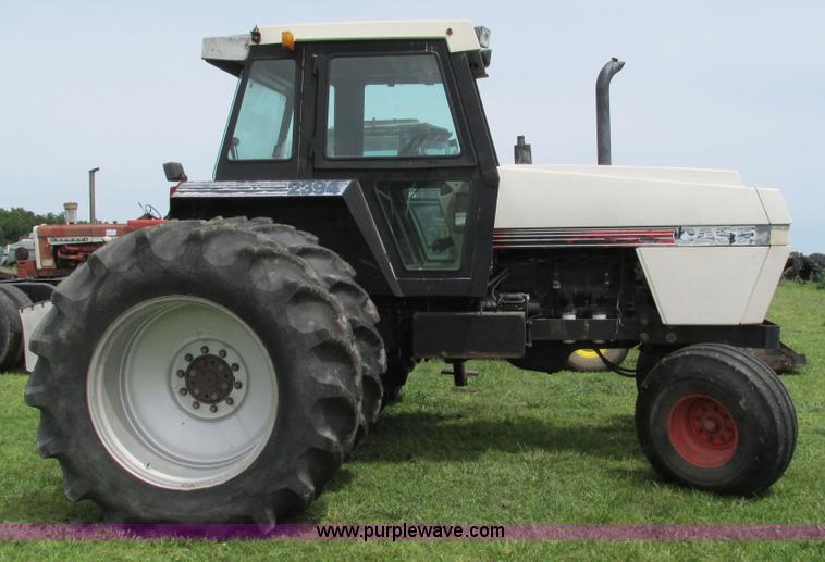 image for item I3001 1984 Case 2394 tractor