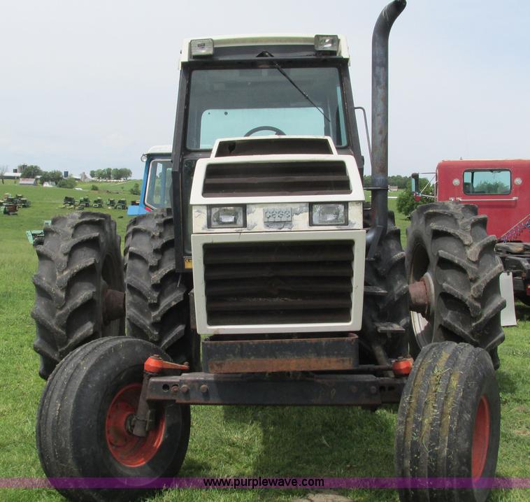 image for item I3001 1984 Case 2394 tractor