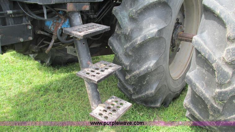 image for item I3001 1984 Case 2394 tractor