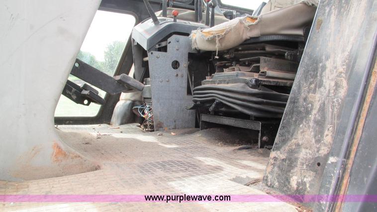 image for item I3001 1984 Case 2394 tractor