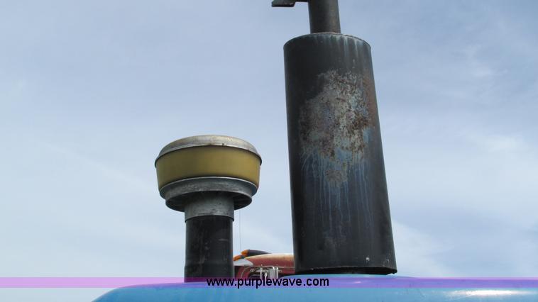 image for item I3003 1978 Ford 9700 tractor