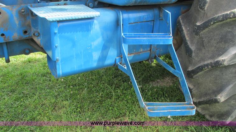 image for item I3003 1978 Ford 9700 tractor