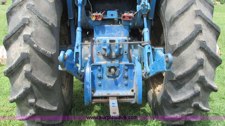 image for item I3003 1978 Ford 9700 tractor