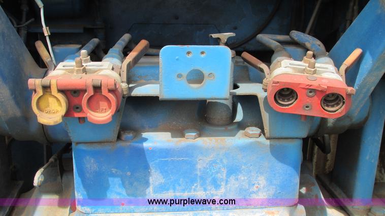 image for item I3003 1978 Ford 9700 tractor