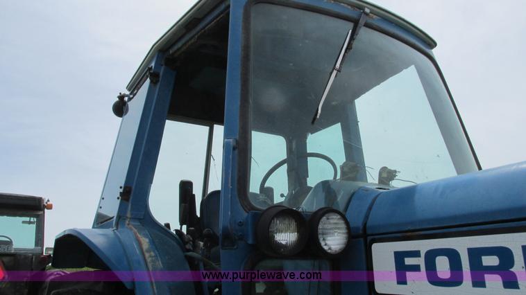image for item I3003 1978 Ford 9700 tractor