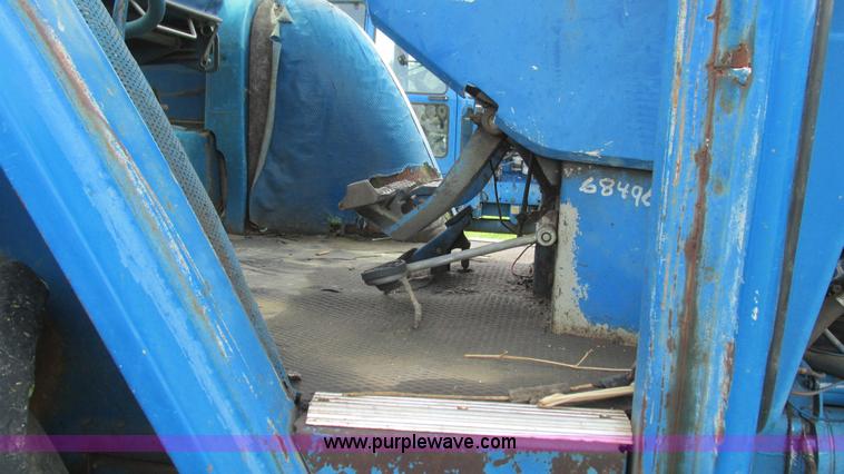 image for item I3003 1978 Ford 9700 tractor
