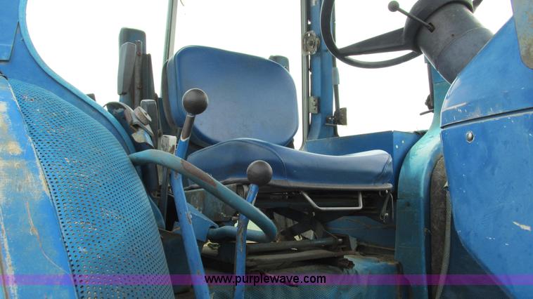 image for item I3003 1978 Ford 9700 tractor
