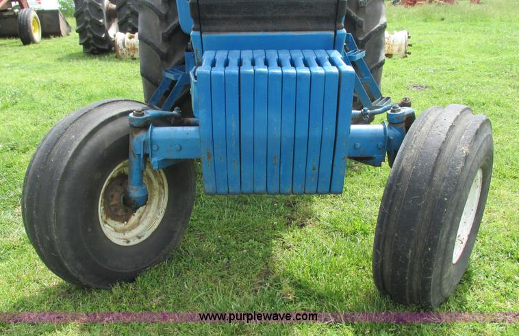 image for item I3003 1978 Ford 9700 tractor