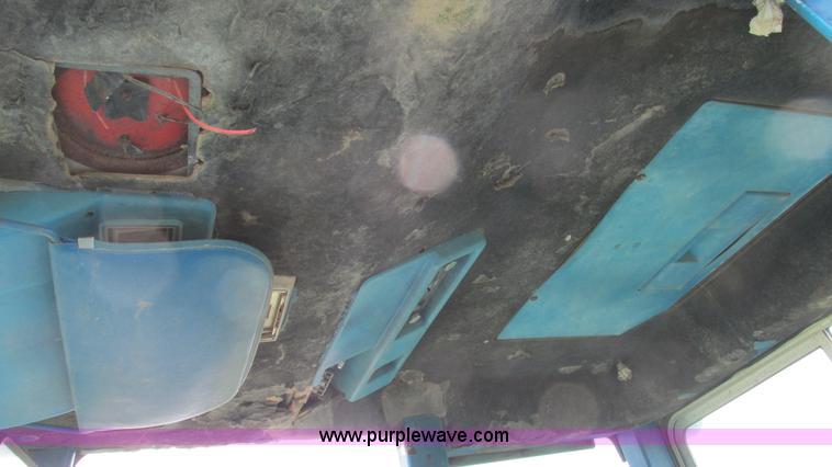 image for item I3003 1978 Ford 9700 tractor