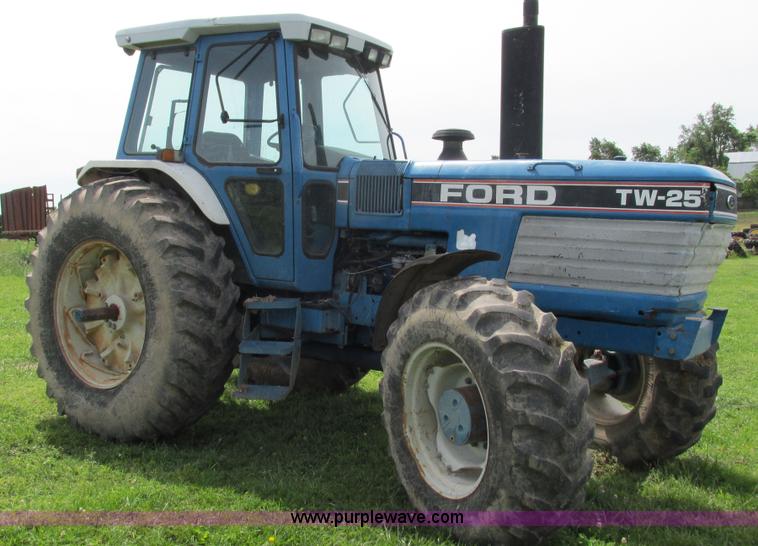 image for item I3004 Ford TW25 MFWD tractor