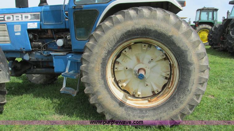 image for item I3004 Ford TW25 MFWD tractor