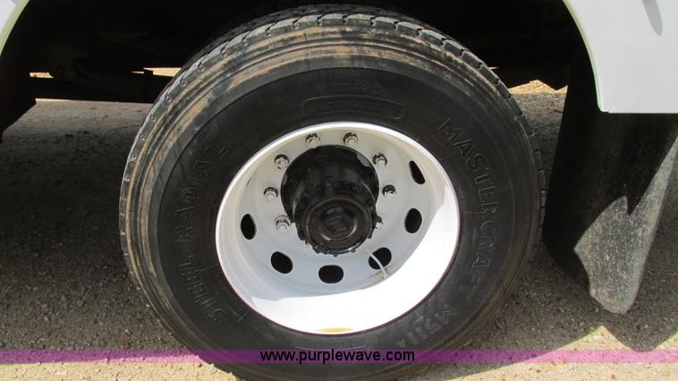 image for item I3005 1993 Mack B4900 fuel truck