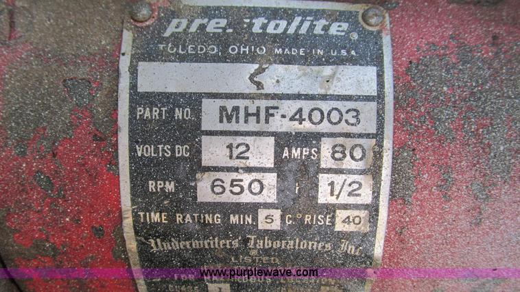 image for item I3005 1993 Mack B4900 fuel truck