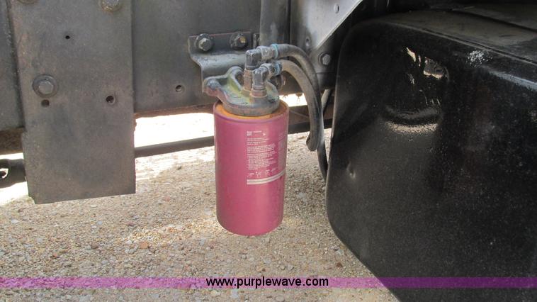 image for item I3005 1993 Mack B4900 fuel truck