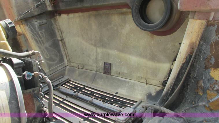 image for item I3005 1993 Mack B4900 fuel truck