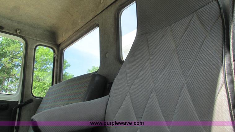 image for item I3005 1993 Mack B4900 fuel truck