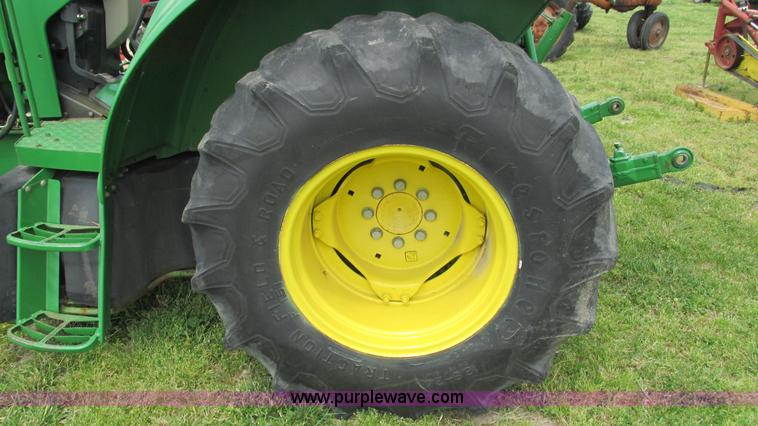 image for item I3016 2006 John Deere 6220L tractor