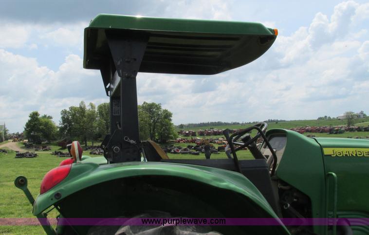 image for item I3016 2006 John Deere 6220L tractor