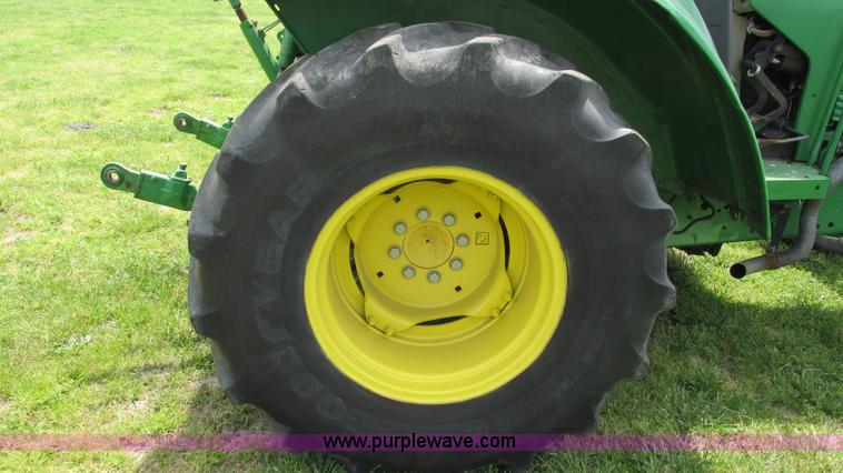 image for item I3016 2006 John Deere 6220L tractor