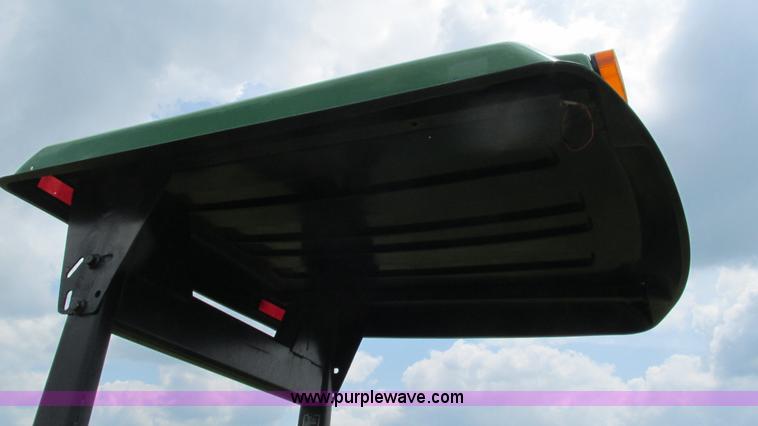 image for item I3016 2006 John Deere 6220L tractor